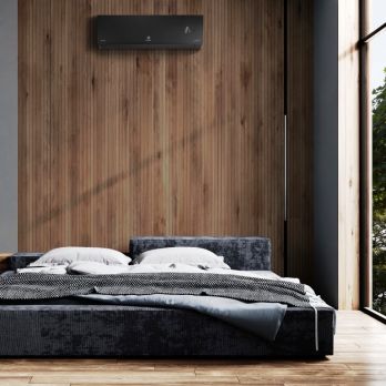 Сплит-системы Electrolux EACS/I-12HEN-BLACK/N8_24Y серии Enterprise Super DC Inverter  - фото в интерьере